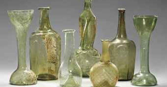 16th c green glass bottle