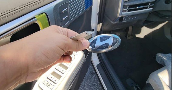 hyundai santa fe key fob